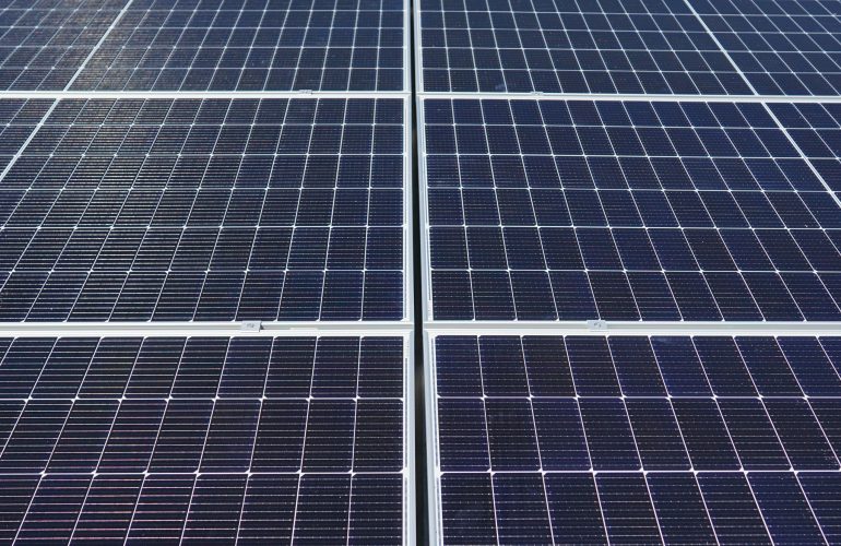 โครงการส่งมอบโรงไฟฟ้าพลังสะอาดให้กับโรงพยาบาลในพื้นที่ห่างไกล